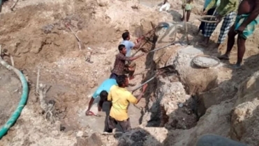 শেরপুরে বালু-পাথর লুটপাটে সৌন্দর্য হারাচ্ছে গারো পাহাড়
